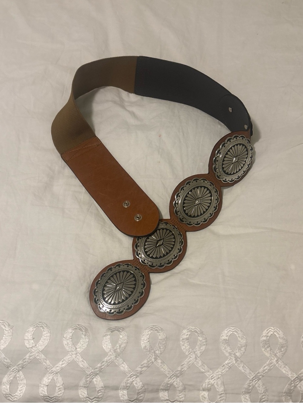 Chico's Women's Concha Belt Camel Tan Stretch Leather Sz Medium RN#79884